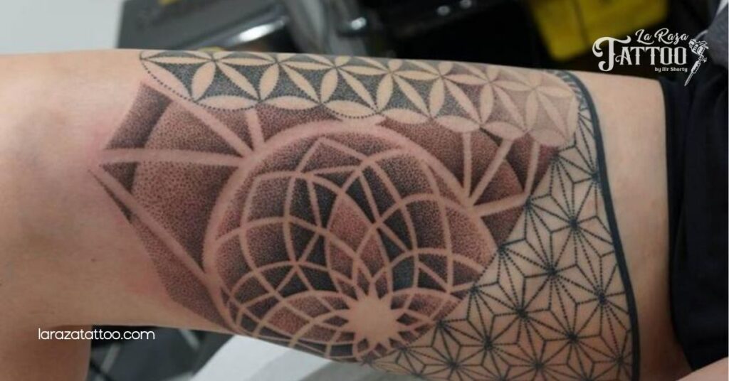 Bold Thigh Tattoos for Men: Discover Inspiring Designs and Trends You’ll Love 1 Geometric Thigh Tattoos