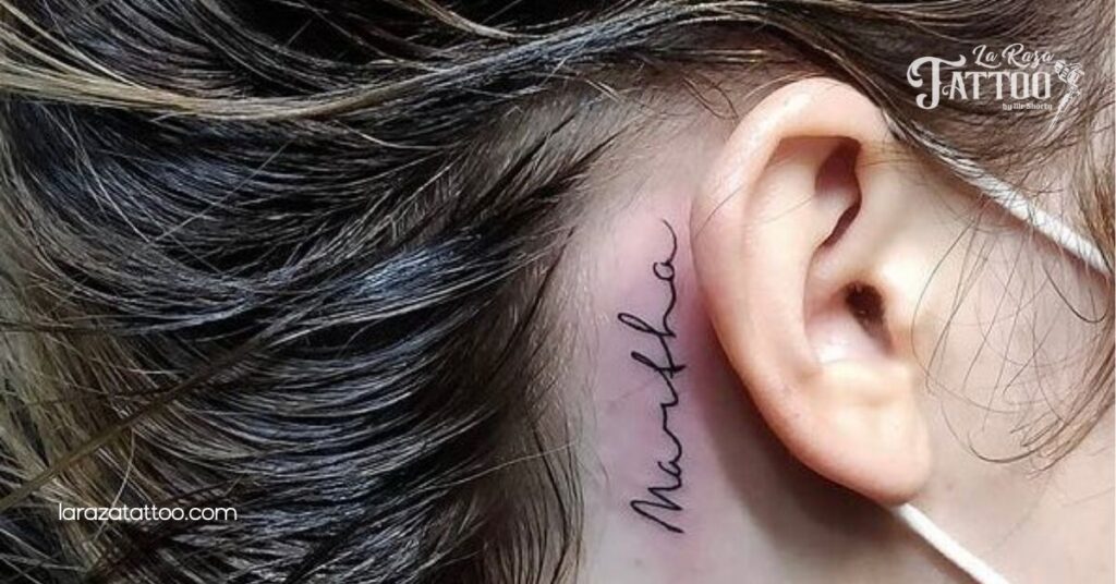 7 Stunning Tattoos Behind the Ear That Perfectly Blend Boldness and Discretion 4 Minimalist Tattoos Behind the Ear